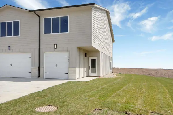 5631 Goheen Drive, Manhattan, KS 66503