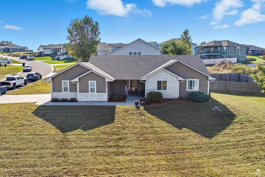 506 Prairie Meadow Road, Saint George, KS 66535 - #3