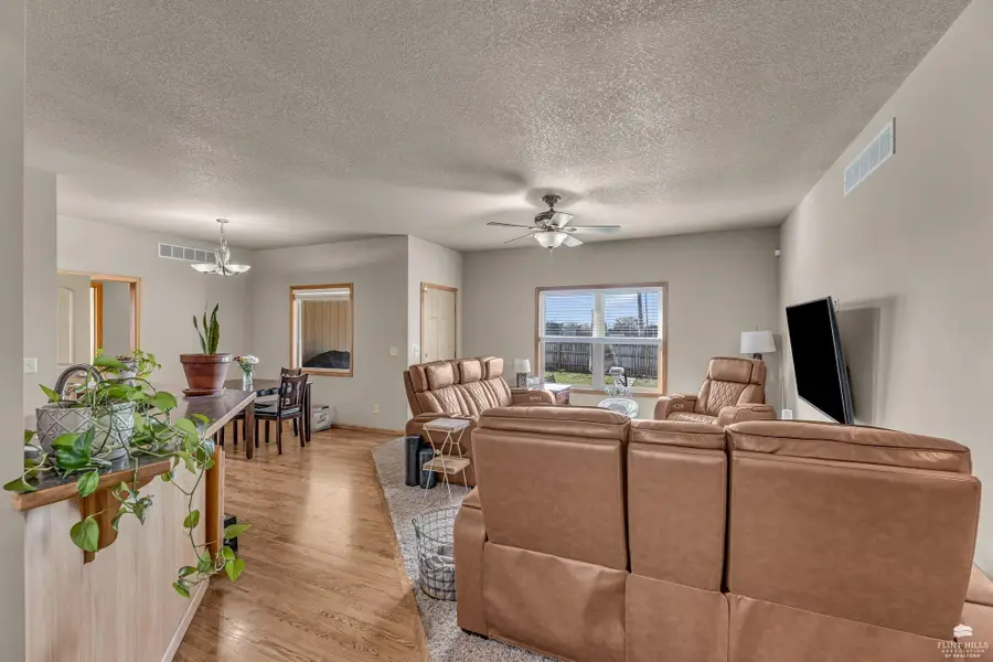 1913 Thompson, Junction City, KS 66441 - #3