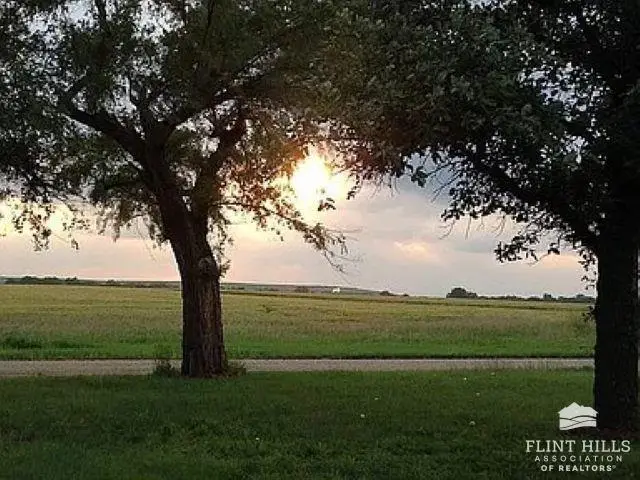 996 Kiowa Road, Clay Center, KS 67432 - #2