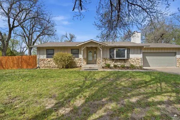 8705 Grouse Circle, Manhattan, KS 66502