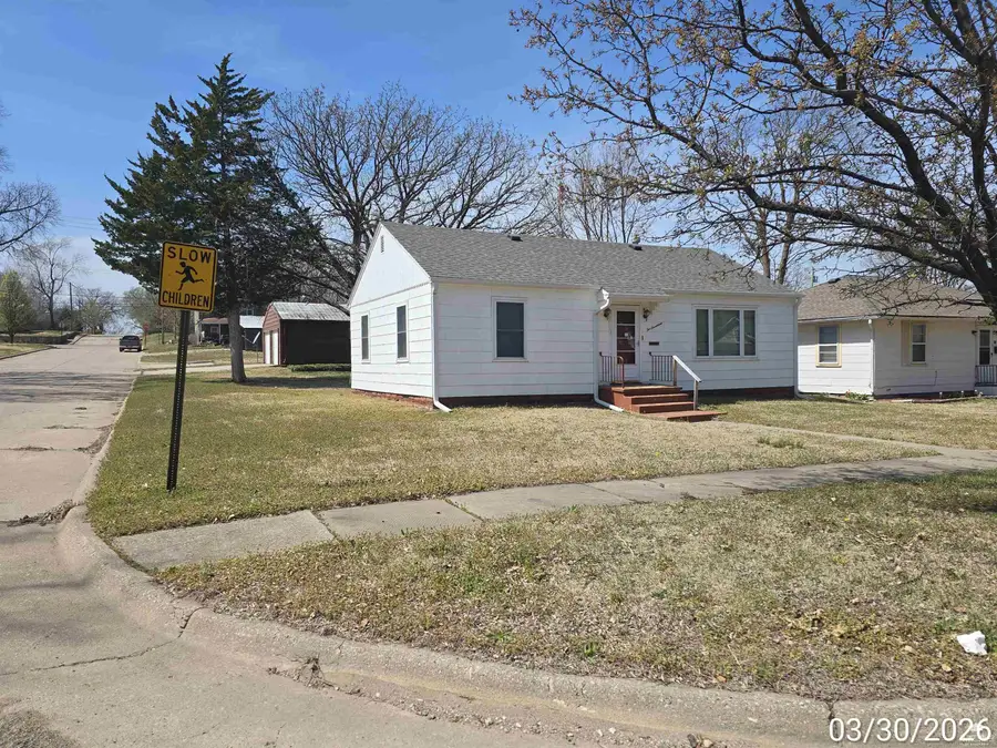 217 S E Street, Herington, KS 67449 - #2