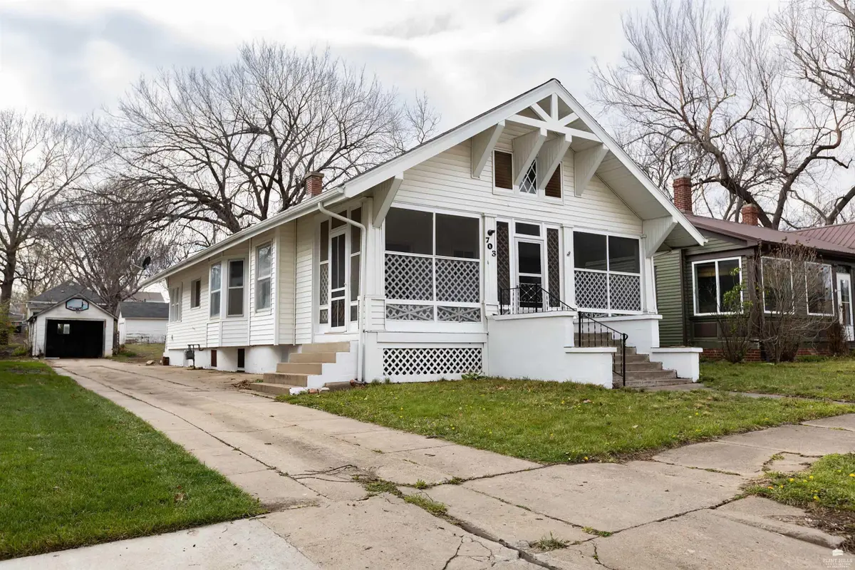 703 Poplar Street, Wamego, KS 66547 - #1