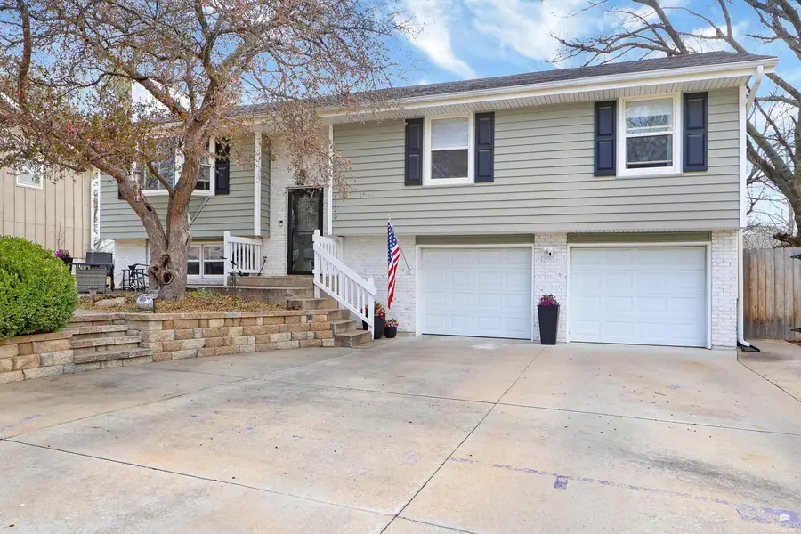 1320 Givens Road, Manhattan, KS 66503 - #2