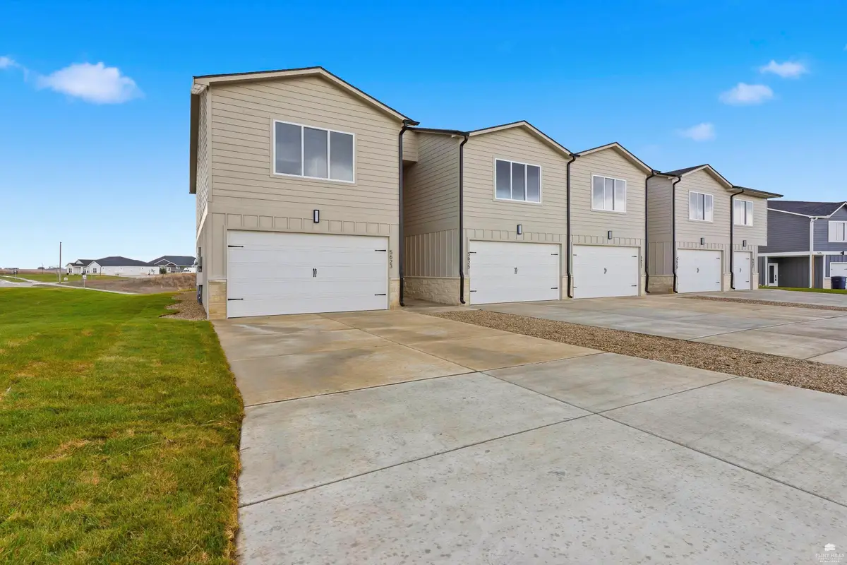 5623 Goheen Drive, Manhattan, KS 66503 - #1