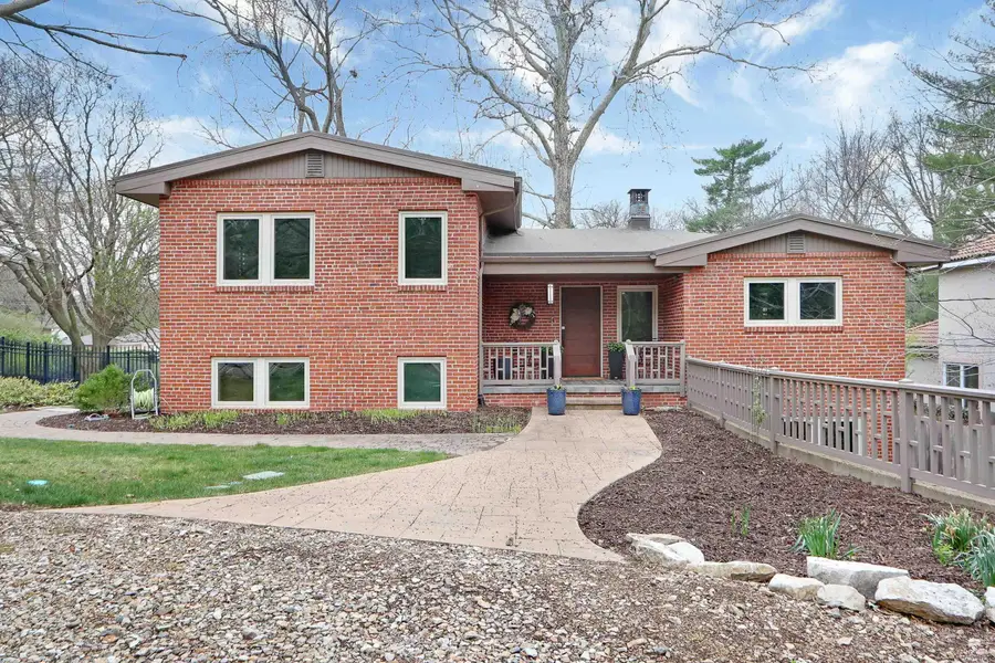 226 S Delaware, Manhattan, KS 66502 - #2