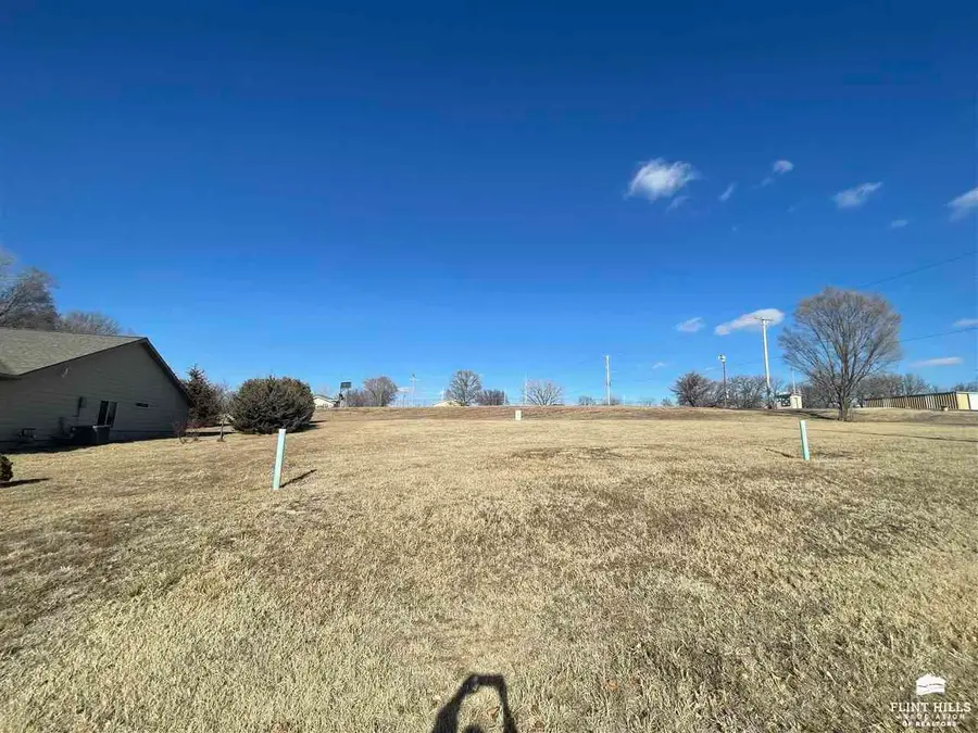 204 Frontier, Westmoreland, KS 66549 - #2