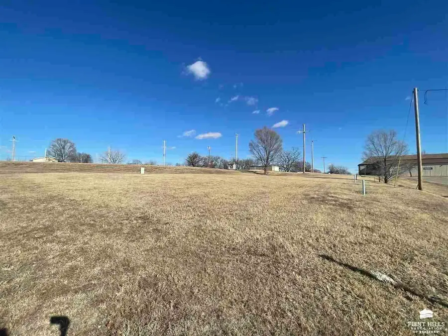 204 Frontier, Westmoreland, KS 66549 - #3