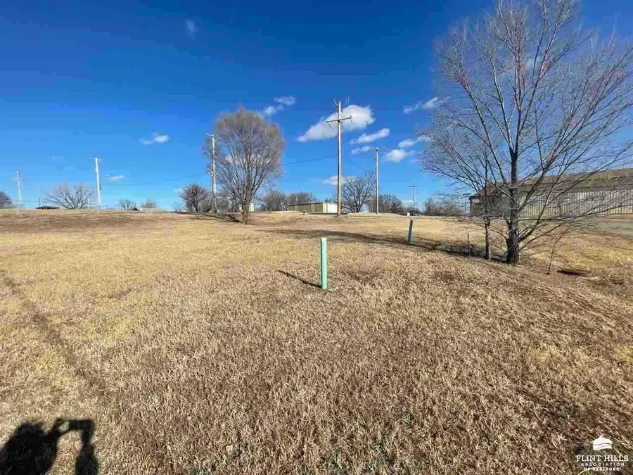202 Frontier, Westmoreland, KS 66549 - #2
