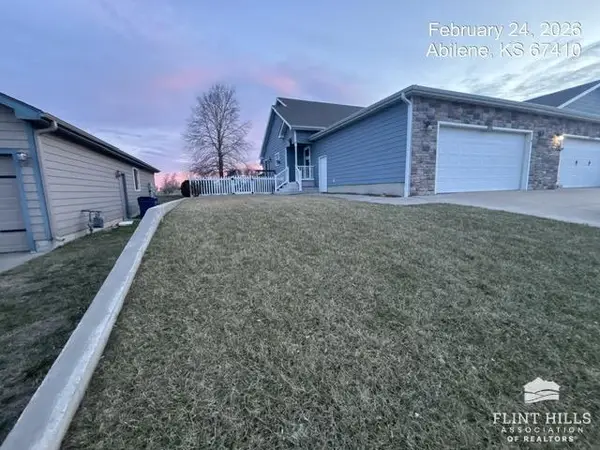 1713 NW 9th Street, Abilene, KS 67410