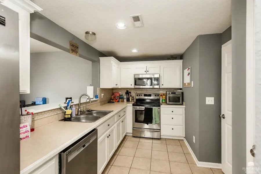 2016 Quail Run, Junction City, KS 66441 - #2