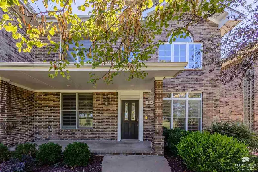 1510 Country Club Place, Manhattan, KS 66502 - #2