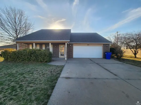 614 Chadwick Court, Junction City, KS 66441