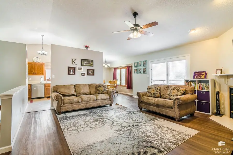 809 Gillespie Drive, Manhattan, KS 66502 - #3