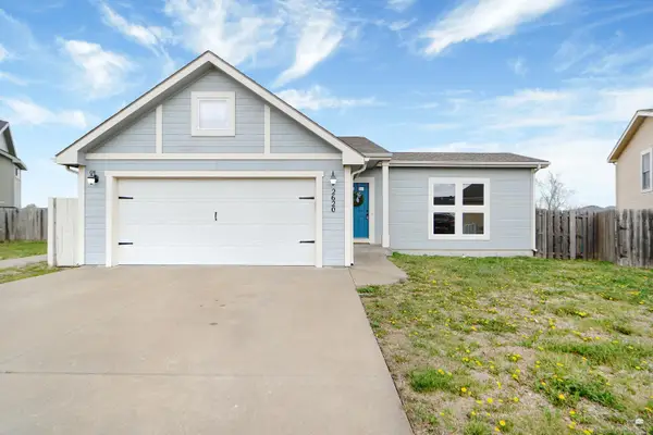 2620 Brook Circle, Manhattan, KS 66502