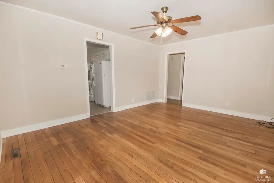 534 W Elm Street, Junction City, KS 66441 - #2