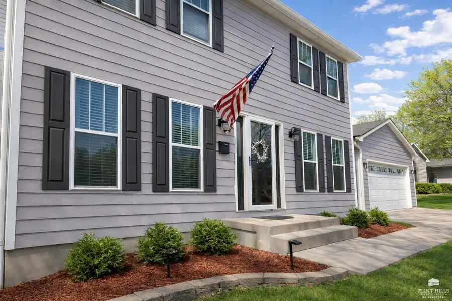 3343 Newbury St, Manhattan, KS 66503 - #2