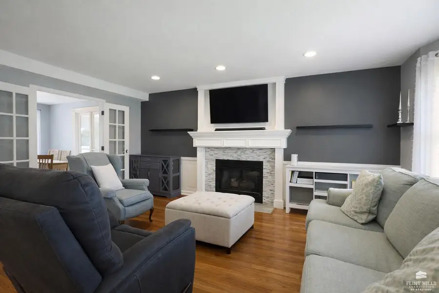 3343 Newbury St, Manhattan, KS 66503 - #3