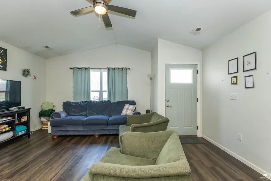 1605 Hill Valley Drive, Manhattan, KS 66502 - #3