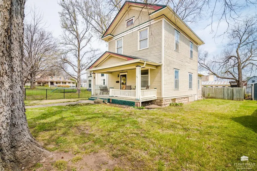 410 Poplar, Wamego, KS 66547 - #3