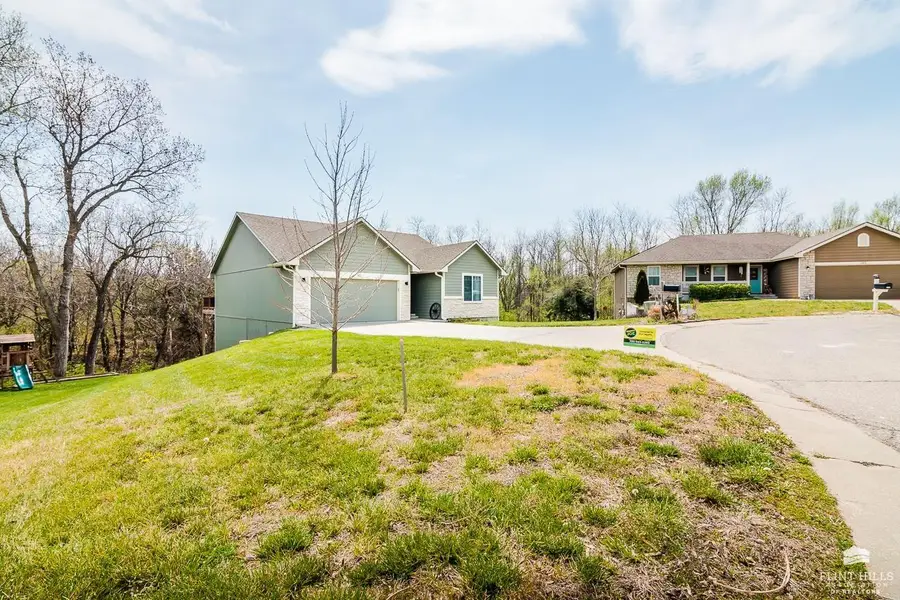 141 Turkey Ridge Drive, Saint George, KS 66535 - #3