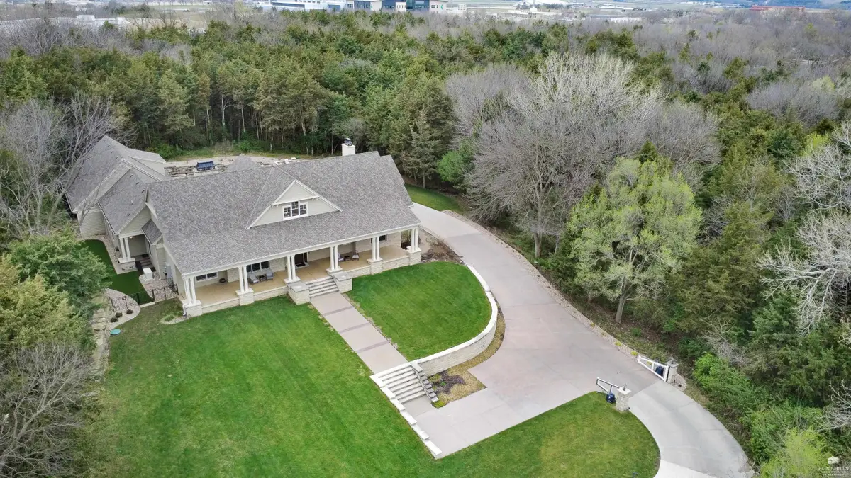 1721 Sunny Slope Lane, Manhattan, KS 66502 - #1