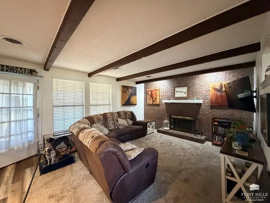 3505 Chippewa Circle, Manhattan, KS 66503 - #2