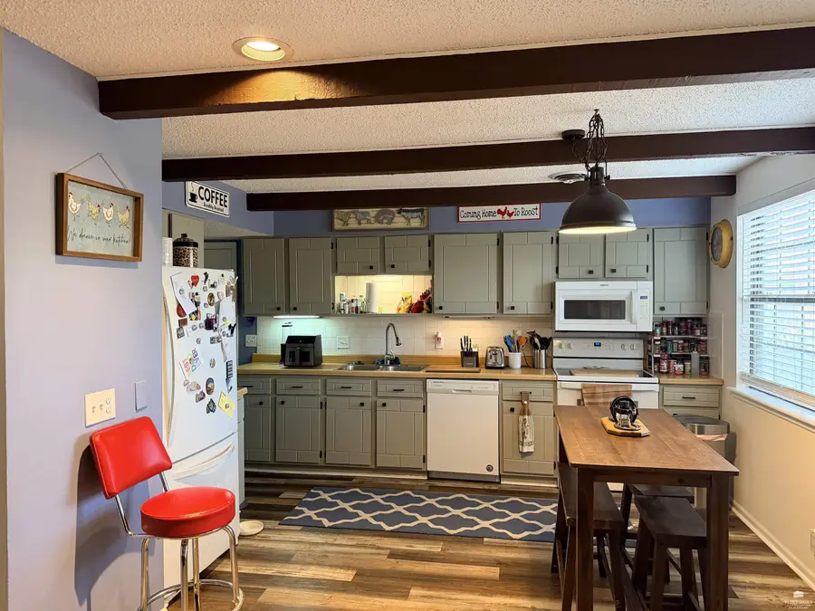 3505 Chippewa Circle, Manhattan, KS 66503 - #3