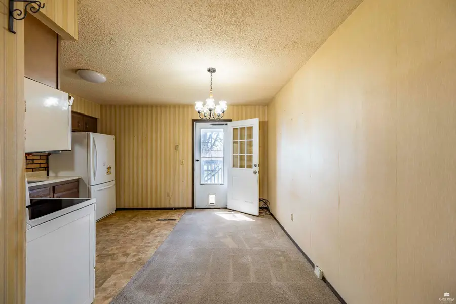 1313 15th Street, Wamego, KS 66547 - #3