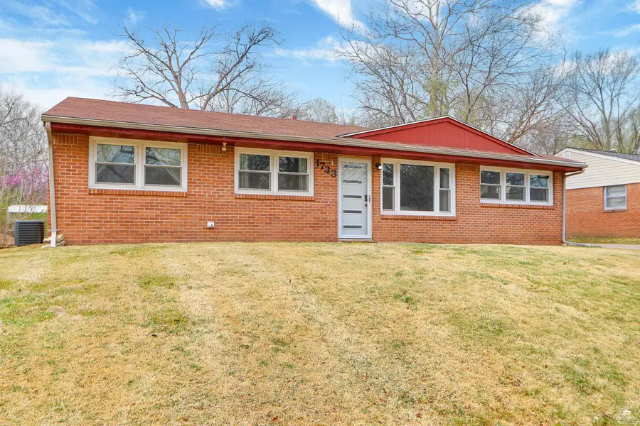 1733 Kenmar Drive, Manhattan, KS 66502 - #2