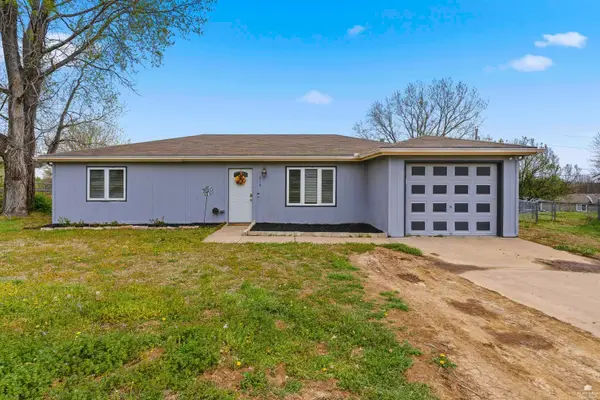 319 Palomino Lane, Ogden, KS 66517