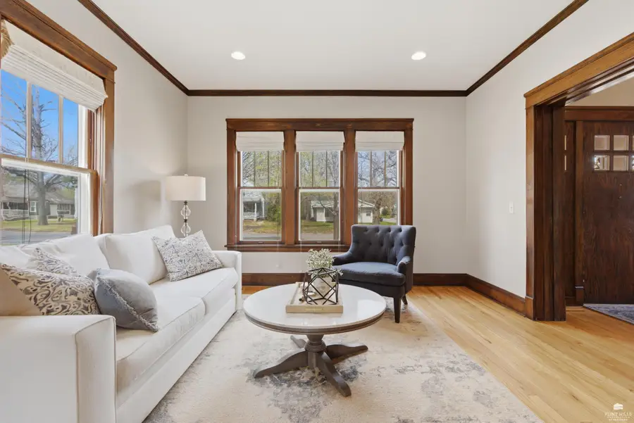 501 Bluemont Street, Manhattan, KS 66502 - #2