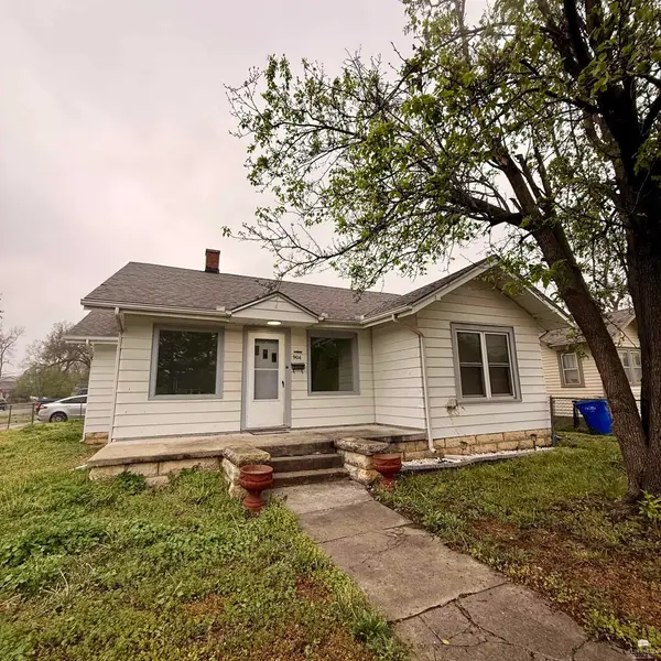 904 N Madison Street, Junction City, KS 66441