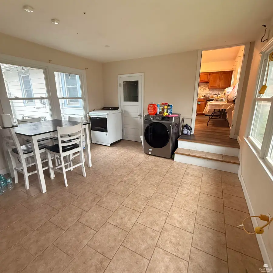 904 N Madison Street, Junction City, KS 66441 - #2