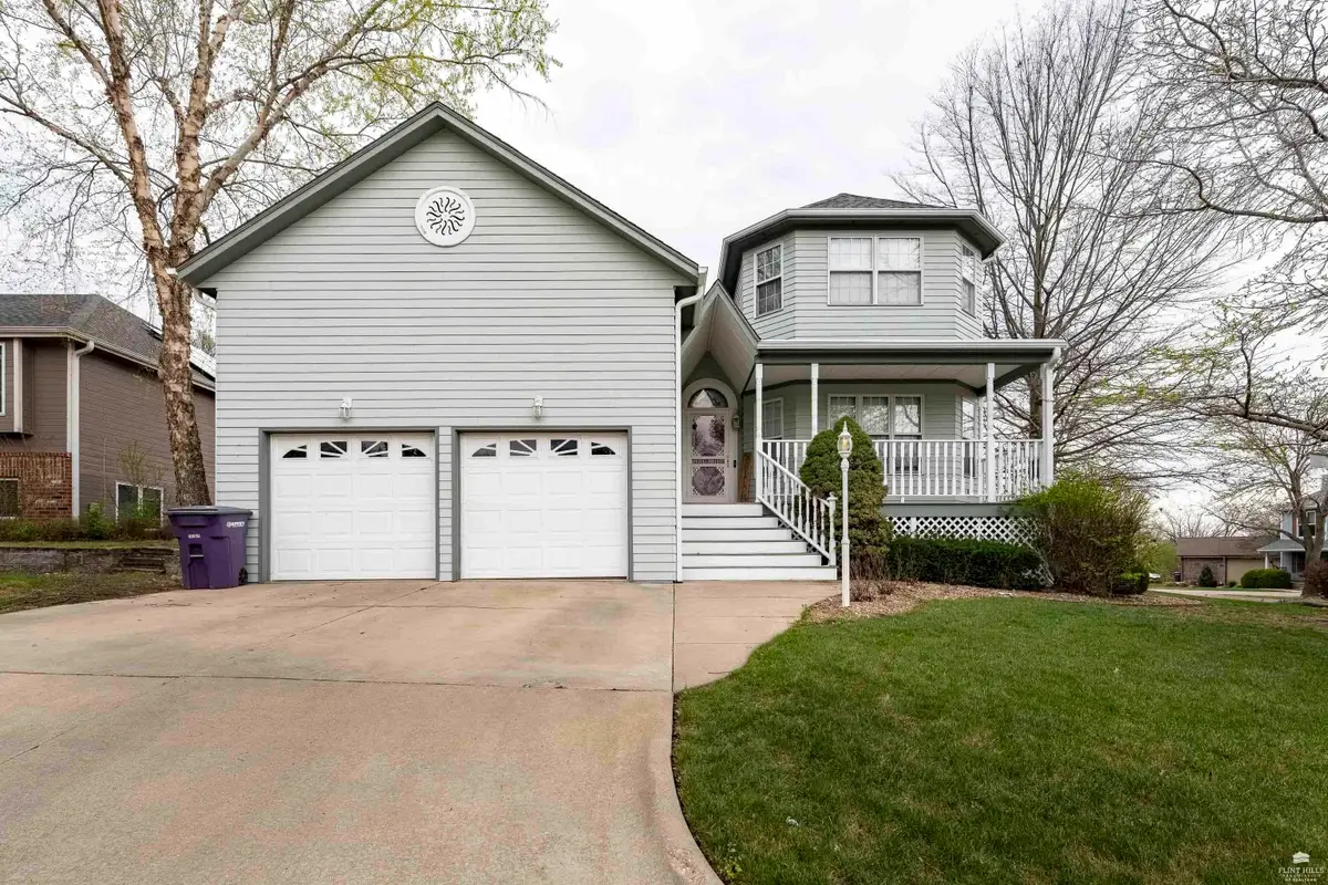 1521 Little Kitten Avenue, Manhattan, KS 66503 - #1