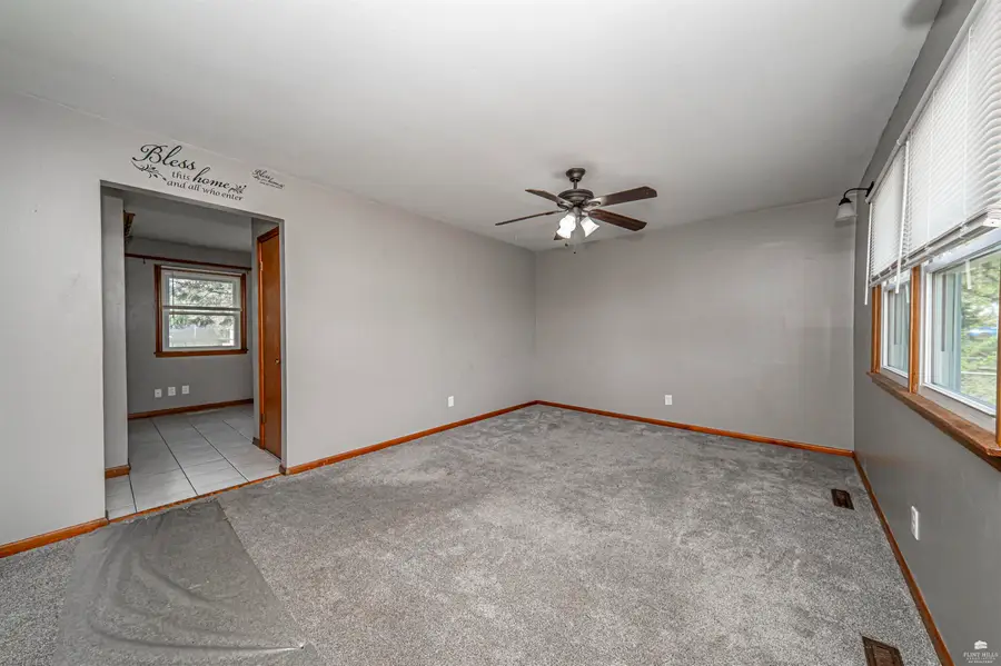 1421 W 14th, Junction City, KS 66441 - #2