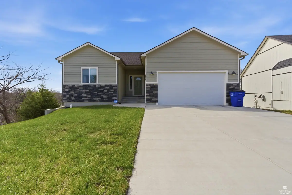 2503 Sandpiper Court, Junction City, KS 66441 - #1
