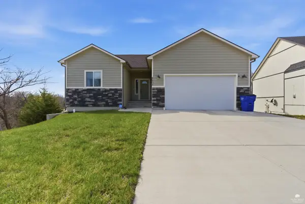 2503 Sandpiper Court, Junction City, KS 66441