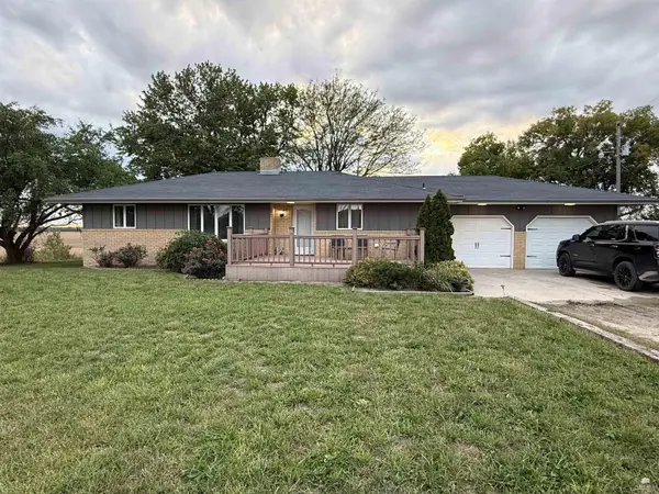 2271 Limestone Road, Clay Center, KS 67432