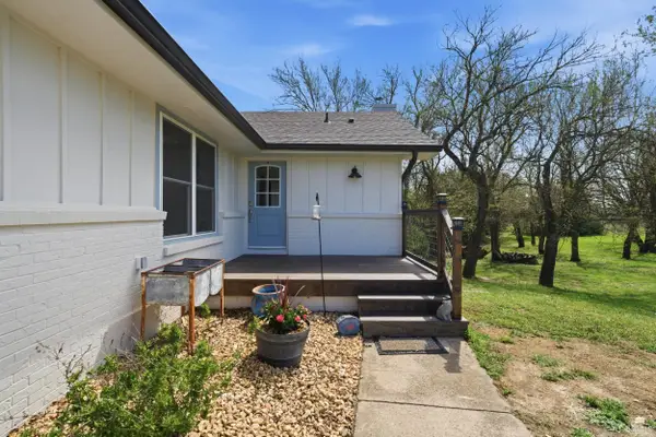 12515 Elm Slough Road, St. George, KS 66535