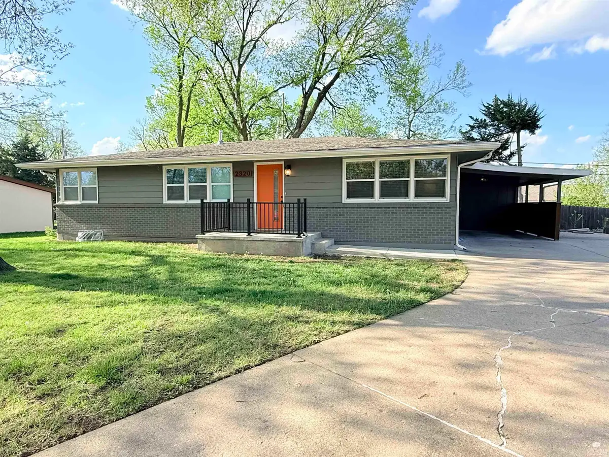 2320 Bailey Drive, Manhattan, KS 66502 - #1