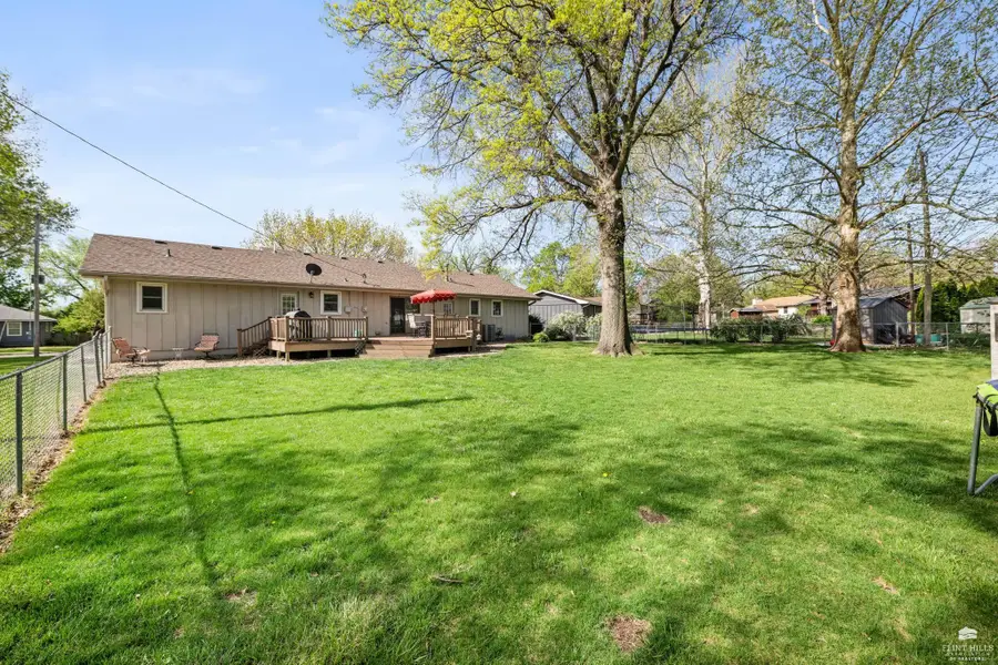 3010 James Avenue, Manhattan, KS 66502 - #2