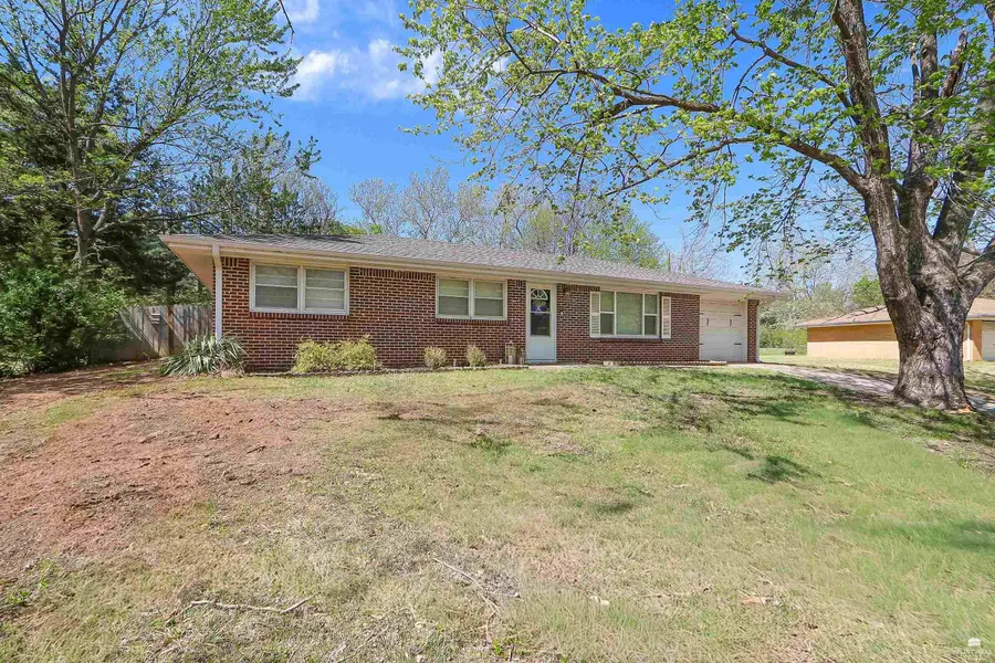 1753 Vaughn Drive, Manhattan, KS 66503 - #2