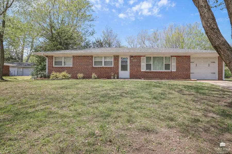 1753 Vaughn Drive, Manhattan, KS 66503 - #3