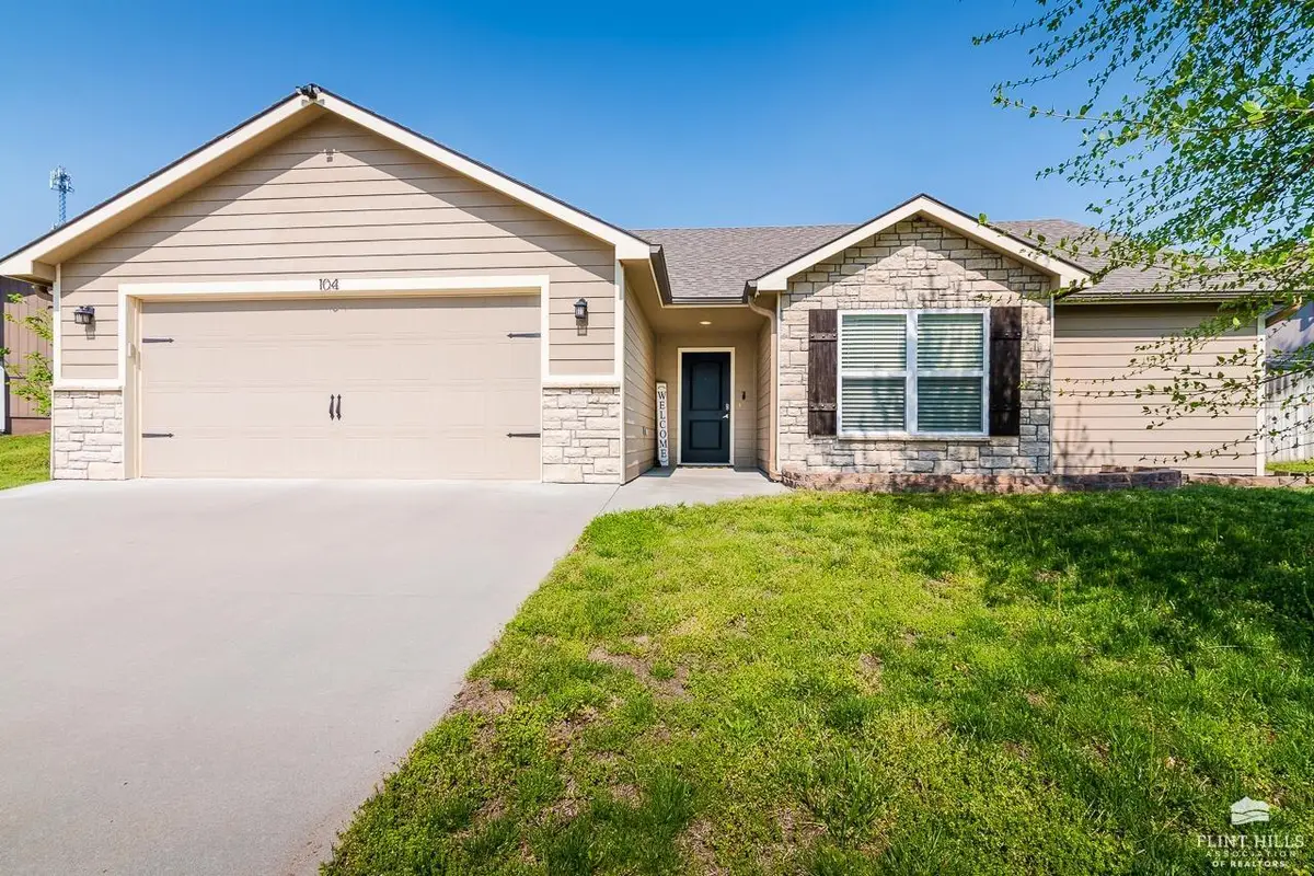 104 Quail Court, Saint George, KS 66535 - #1