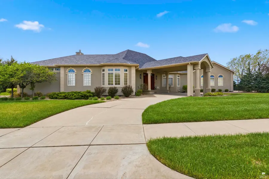 1401 Wyndham Heights, Manhattan, KS 66503 - #2