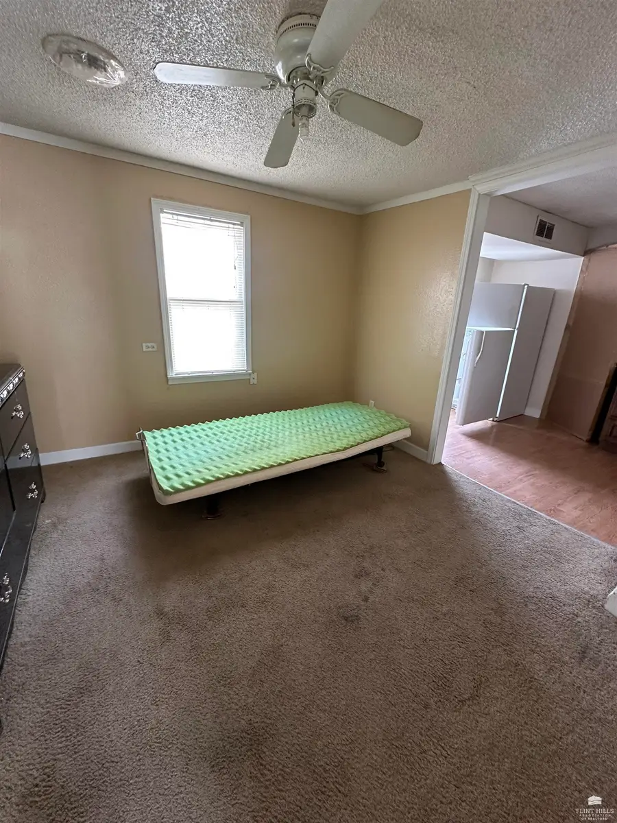 839 W 4th Street, Junction City, KS 66441 - #2