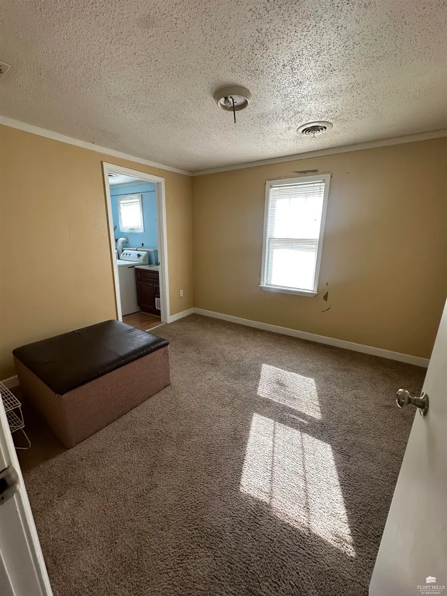 839 W 4th Street, Junction City, KS 66441 - #3