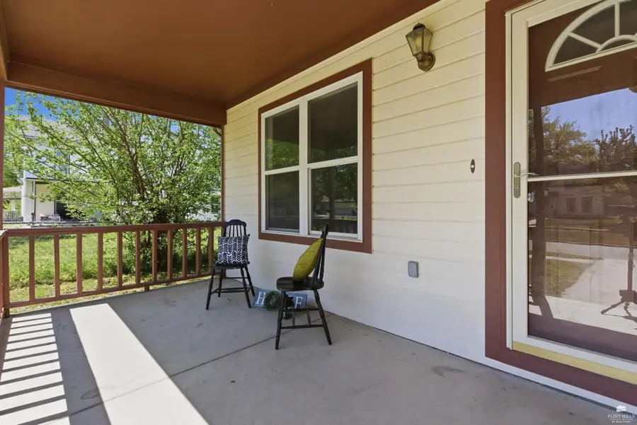216 W 2nd Street, Junction City, KS 66441 - #3