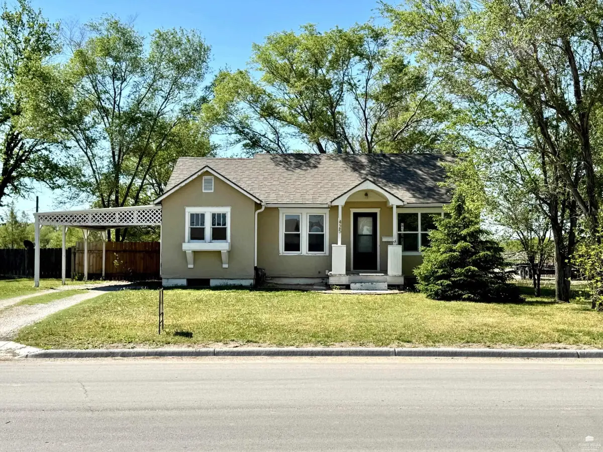 425 W Court Street, Clay Center, KS 67432 - #1